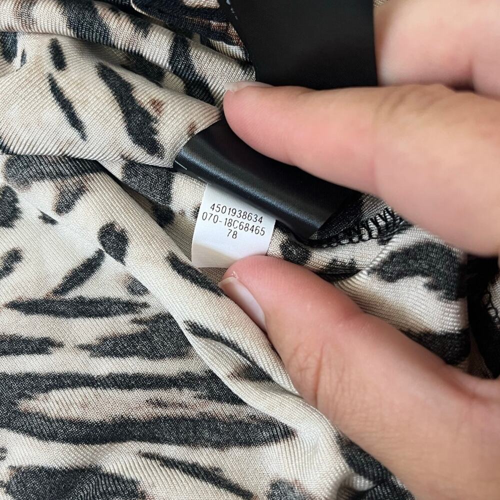 Chico's Travelers 2 Leopard Animal Print Tunic 3/4 Sleeve Slinky Travel (12/14) - Picture 9 of 12